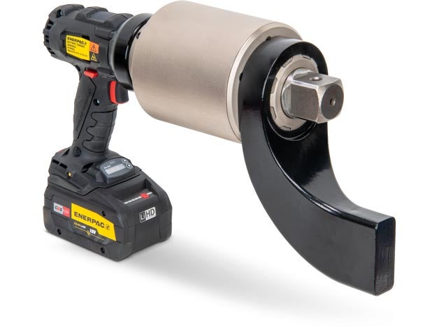 BTW6000AUS, Square Drive Battery Torque Wrench Set, 6000 ft. lbs Torque, 1 1/2 in. Square Drive, 18V-230 AUS/NZ plug